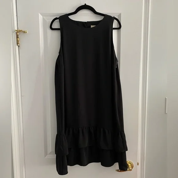 ⭐️ LOFT Formal Ruffle Dress - Picture 4 of 8